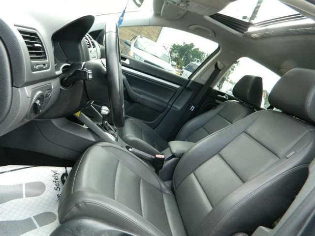 2009 Volkswagen Jetta Wolfsburg Edition 4dr Sedan 6A